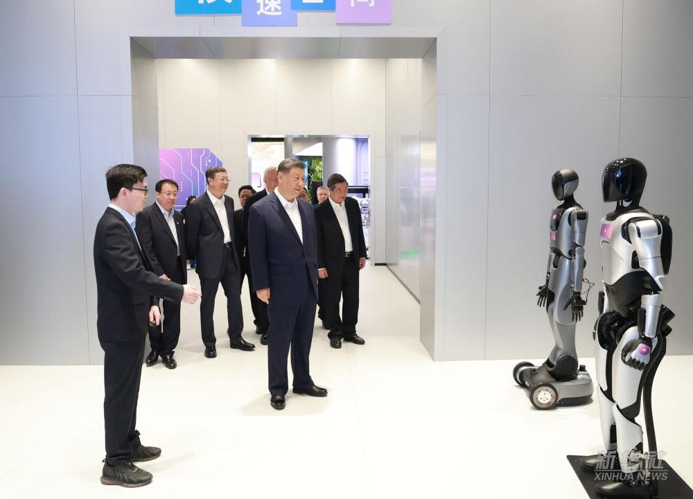 习近平总书记到上海调研，米兰·(milan)代表具身智能行业汇报进展